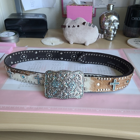 Nocona cowhide belt